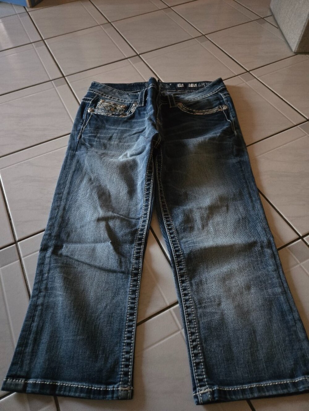 Miss Me Mid Rise Capri Jeans Dark Wash 30